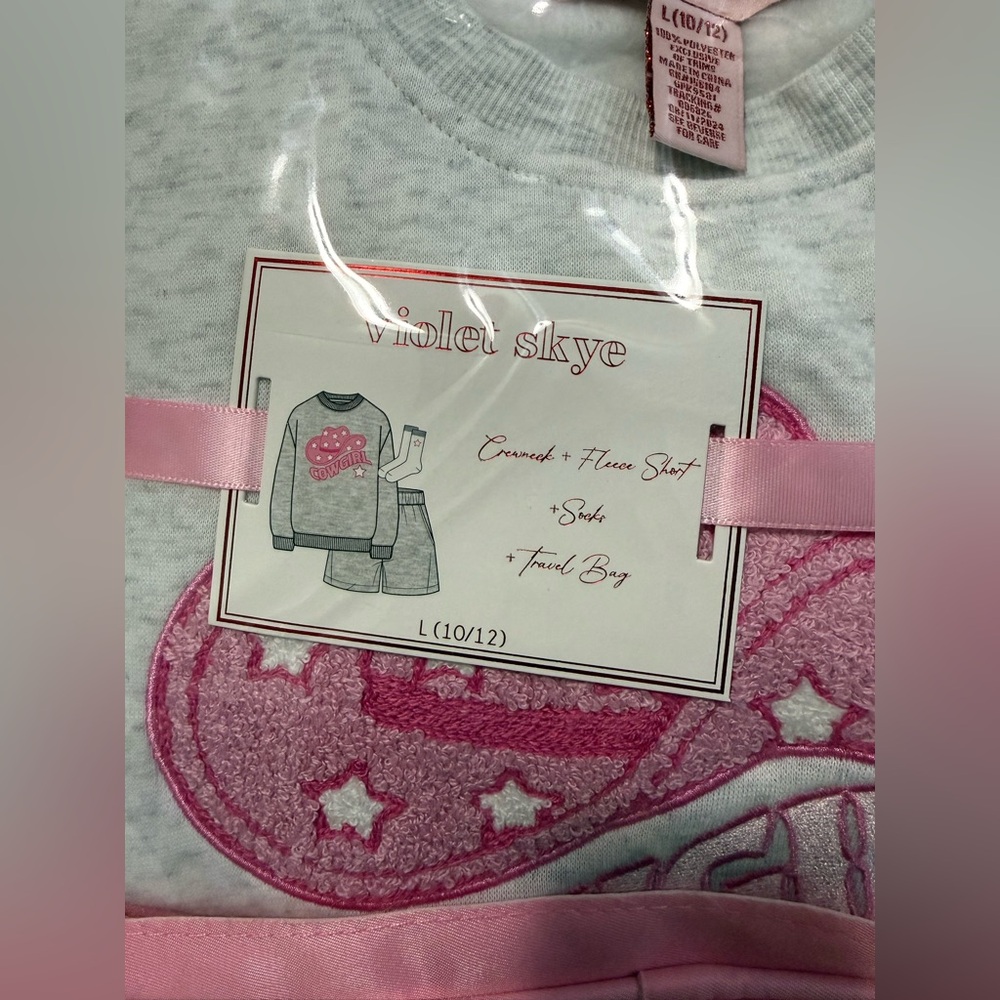New in Carrier Cowgirl Hat Pink and Gray Embroidered Sweatshirt 4-Piece Set - Picture 2 of 6